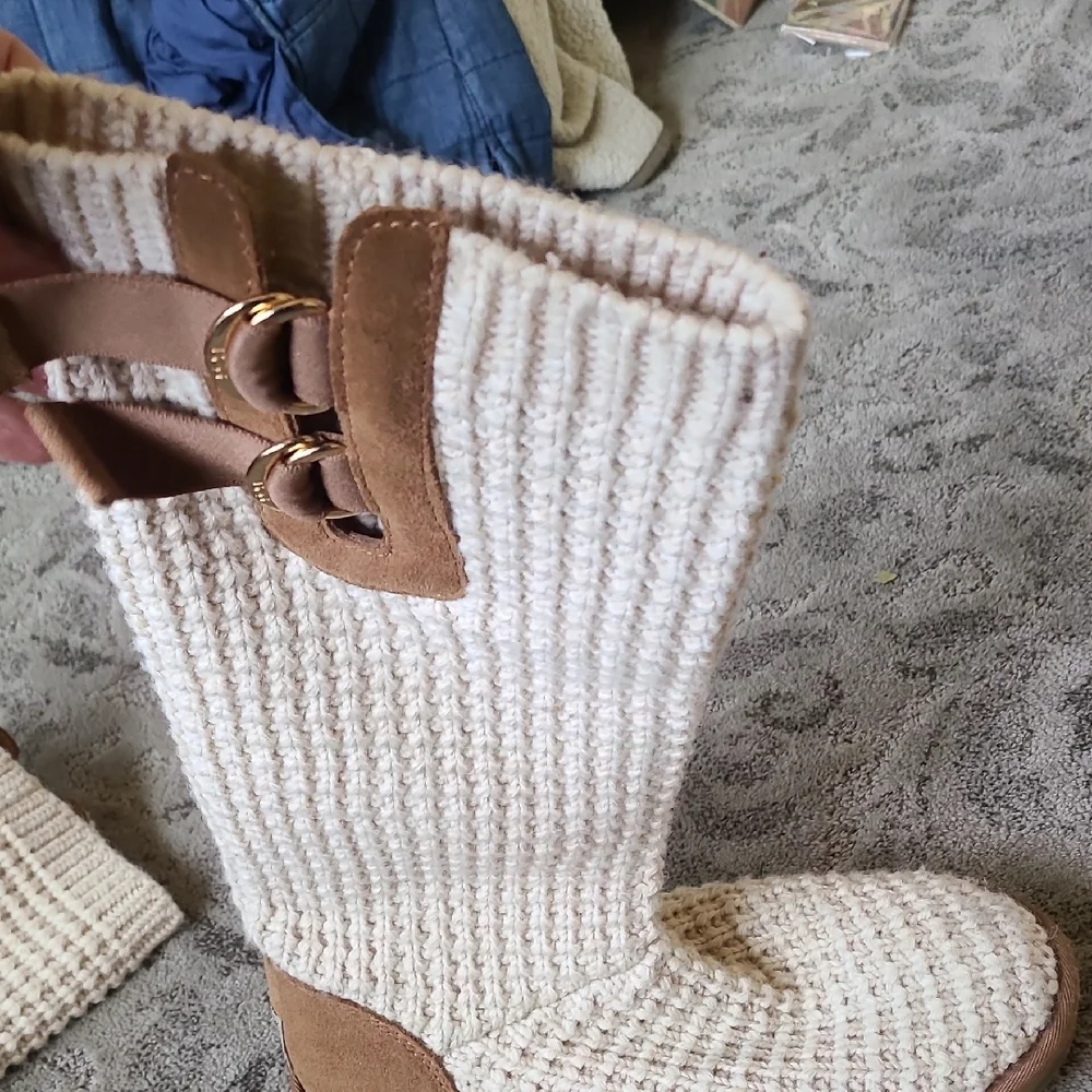 UGG Tan Knit Winter Boots with Suede Trim - Picture 12 of 14